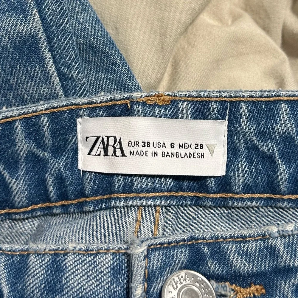 Zara Blue Mom Jeans Size 6